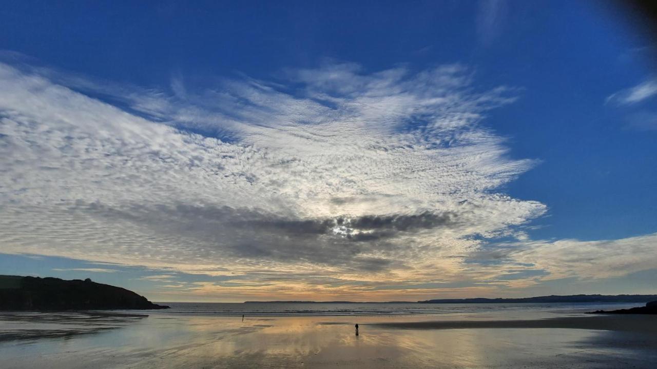 Jolie Maison De Campagne A 2Km De La Mer Plomodiern Luaran gambar